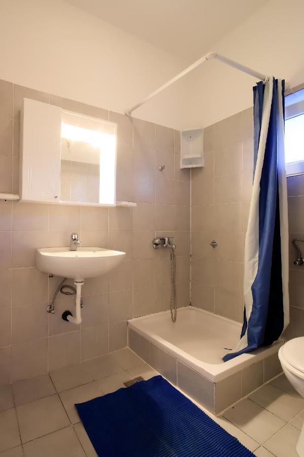 נובליה Apartments Lola מראה חיצוני תמונה